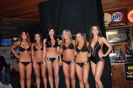 Bikini contest flash