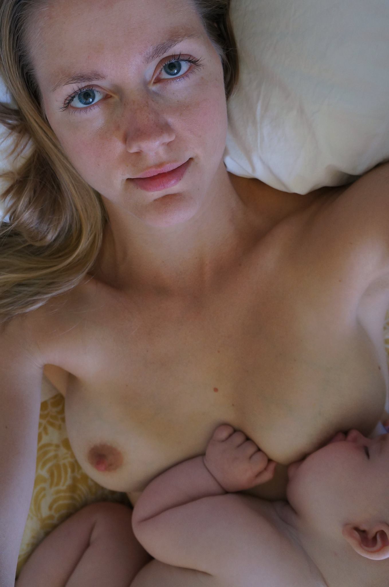 voyeur breast feeding video